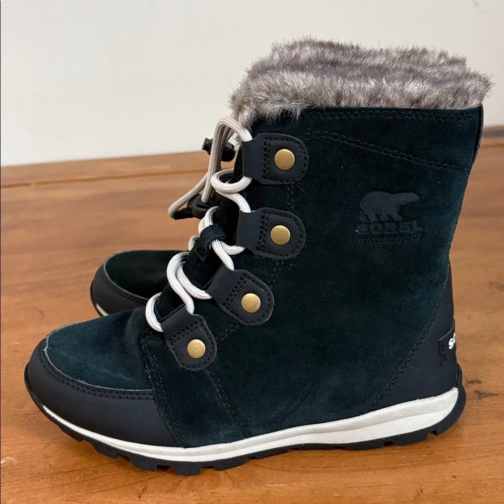 Sorel Whitney Suede Boots with Faux Fur Trim Size 3
